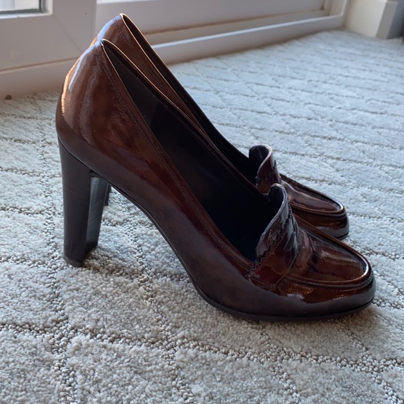 Stuart Weitzman Shoes - Stuart Weitzman•Patent ‘Penny Up’ Loafer Heels